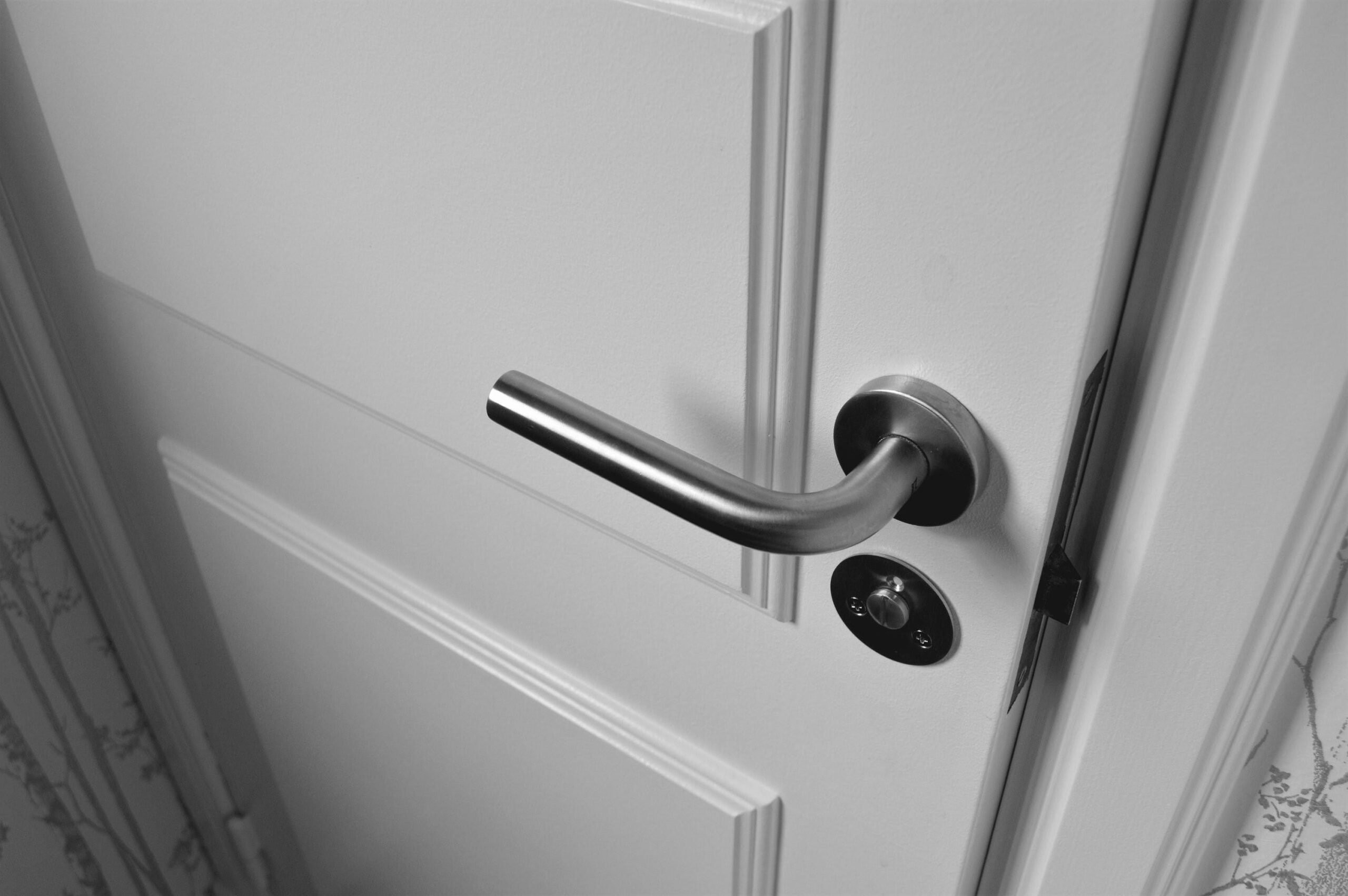 Blog 32 Lever Door Handle