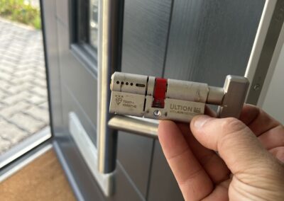 Ultion lock Ware